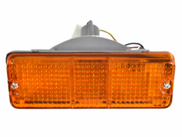 MAZDA B1600 MONOCHROME BUMPER LAMP