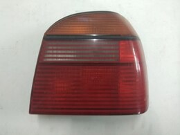Φανάρη πίσω VOLKSWAGEN GOLF  1H6945112