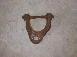Ψαλίδι άνω δεξιά Datsun 720 D21