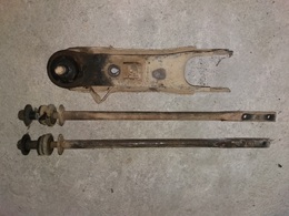 Ψαλίδι εμπρός δεξιά Datsun 720 με κόντρες