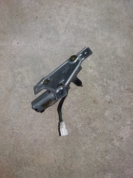 Μοτέρ υαλοκαθαριστήρα πορτμπαγκάζ Nissan Micra 2000-2011, 287105F100, SWMP403784